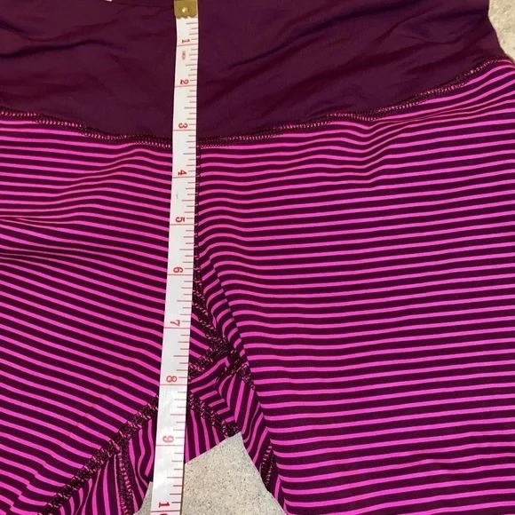 Run For Your Life Crop Hyper Stripe Raspberry Glo Light - Picture 8 of 8